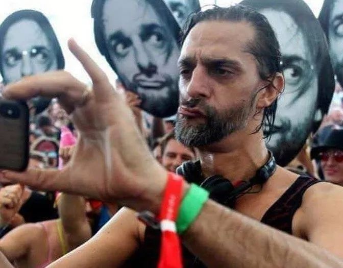 MinimalTechno/Microhouse代表人物之一RicardoVillalobos迎来48岁生日