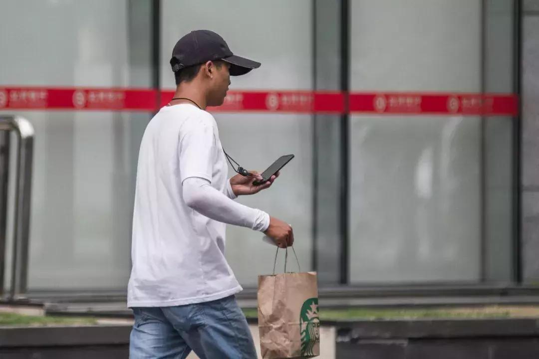 星巴克和阿里巴巴合作原因,联手阿里巴巴和星巴克