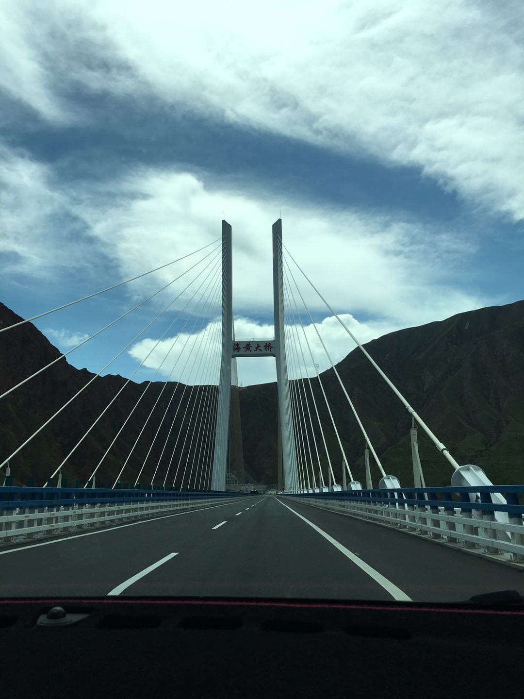 80岁老夫妻自驾游世界各地,湖南80后夫妻自驾环游全国