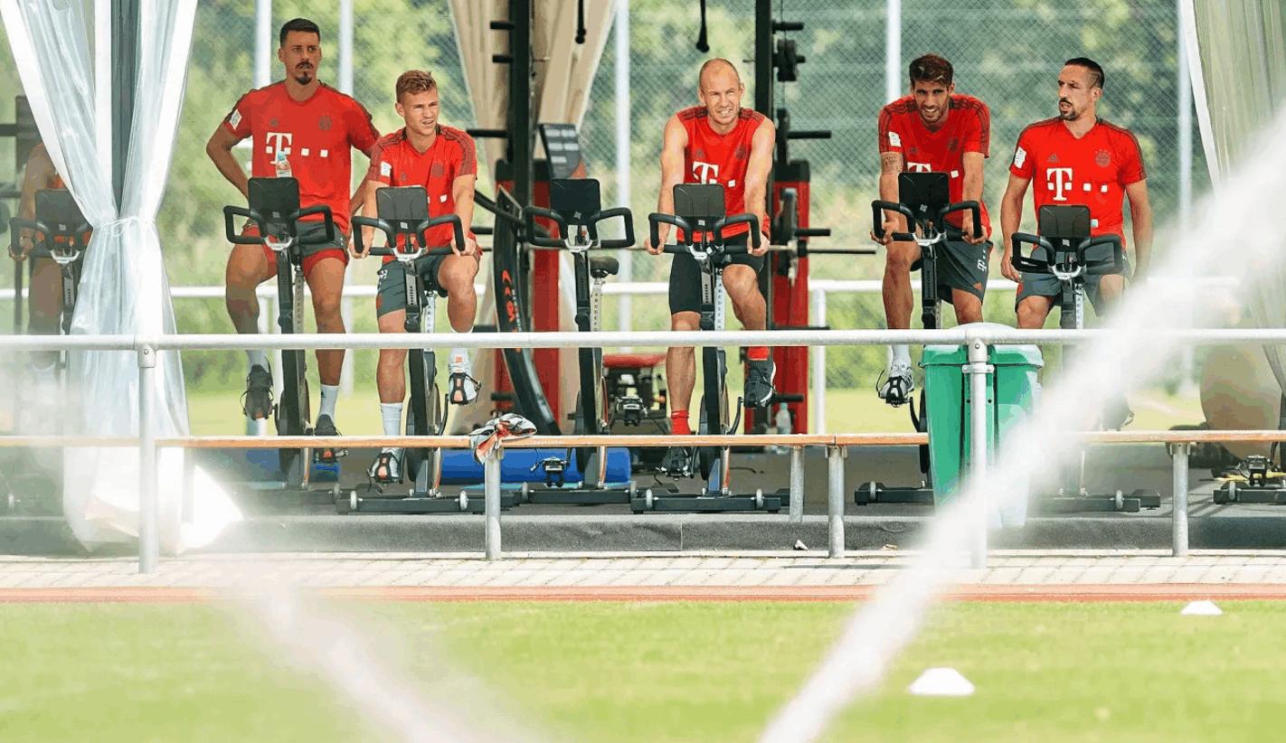 拜仁狂轰40射门,拜仁3-0诺伊尔