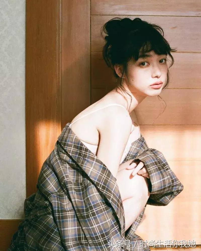 145-150矮个子连衣裙初秋,小个子初秋这样搭配才最合适