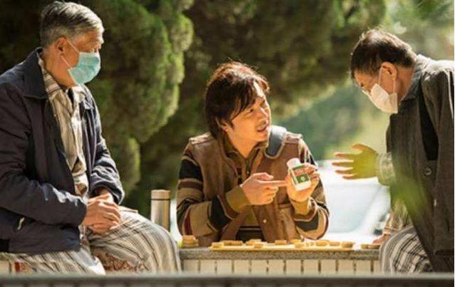 一瓶药四万，那是因为它是第二瓶，第一颗价值高达几十亿美金