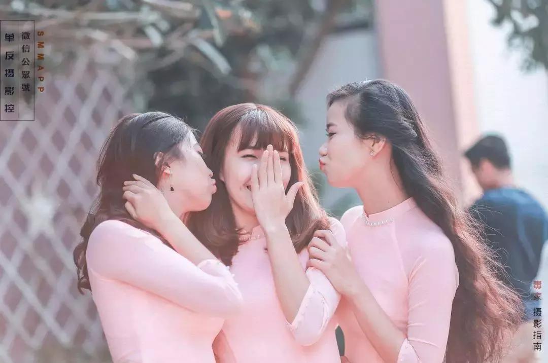 闺蜜拍照姿势三人合照高级感,闺蜜合影照片怎么拍好看