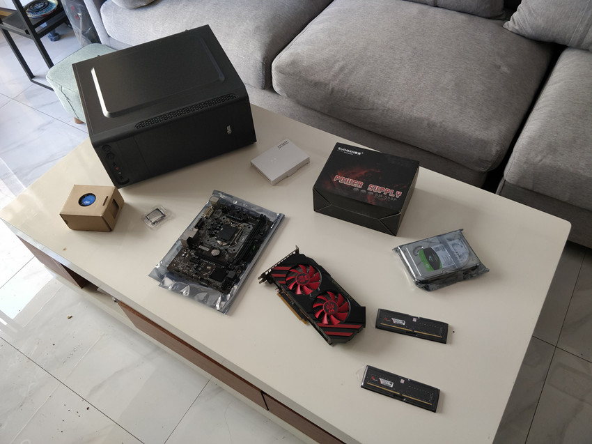 组装一台专门玩吃鸡电脑配置清单,组装一台吃鸡的电脑怎么配置呢