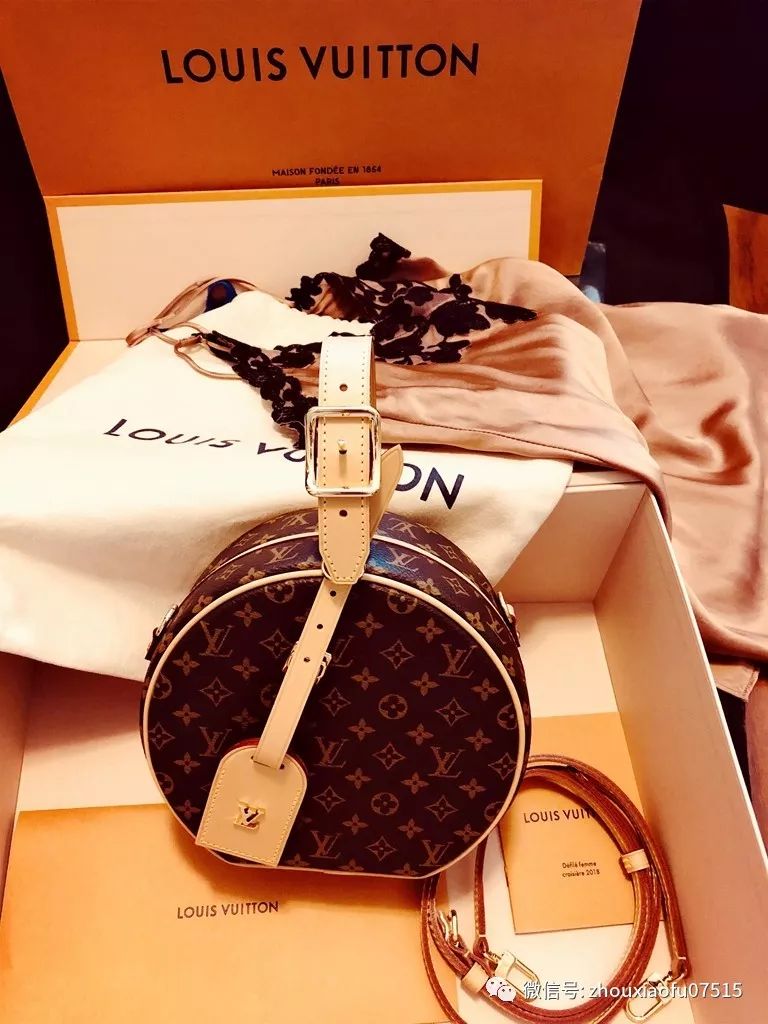 「周小福」「福夸」｜超级难买的LV圆饼包，还好我已拥有你