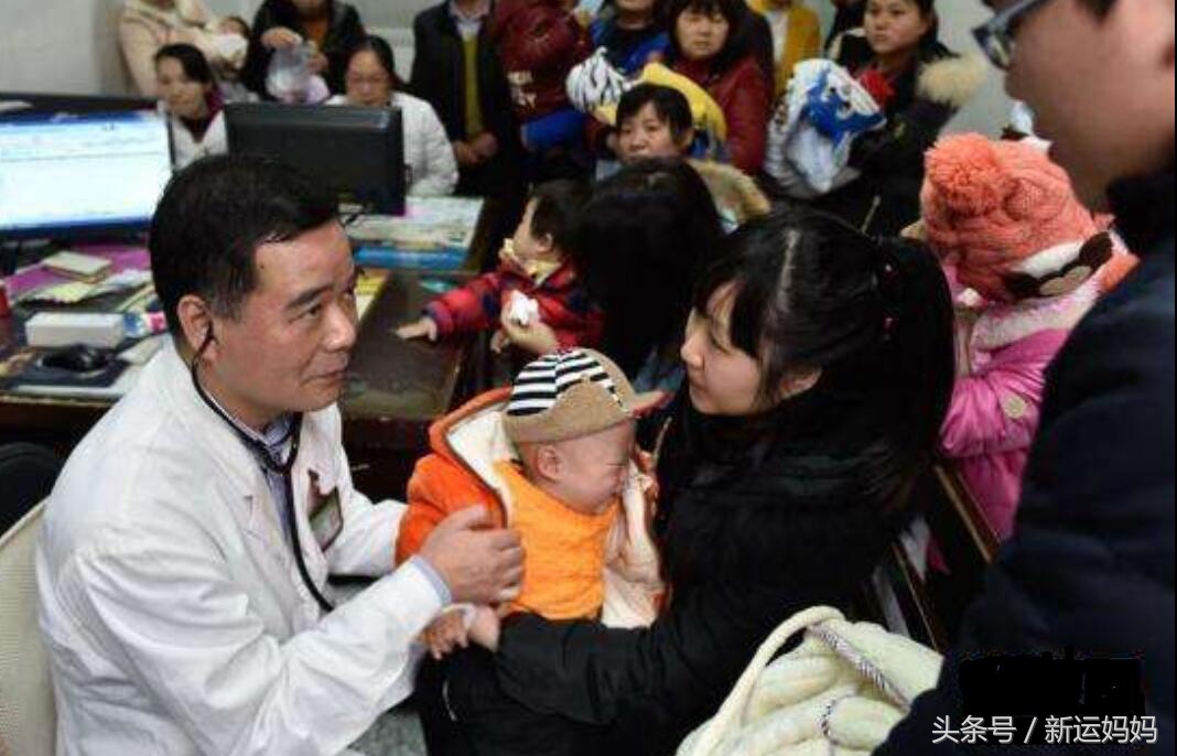 每次换纸尿裤都要洗屁屁吗,新生儿换纸尿裤洗屁屁的正确方法