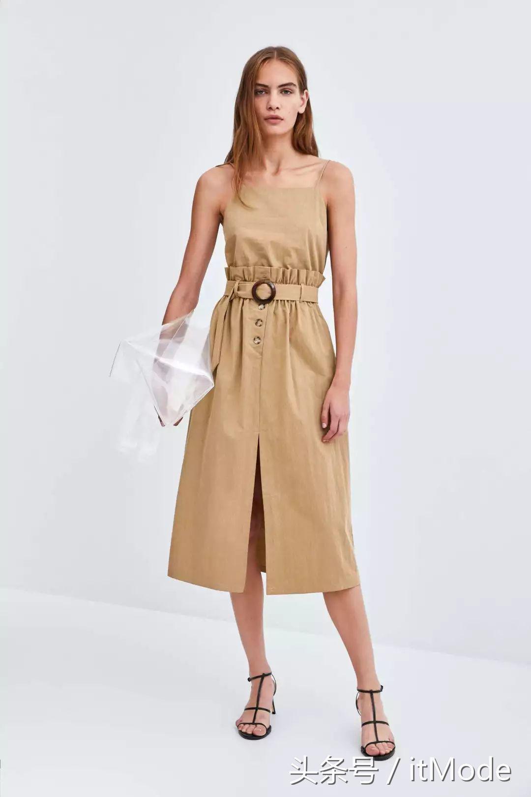 zara穿搭2021早秋黑裙,zara的新品太好看了吧