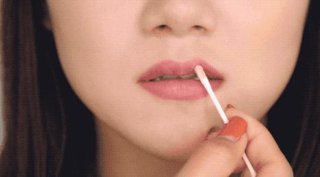 口红到底怎么涂才好看,口红抹多了丑