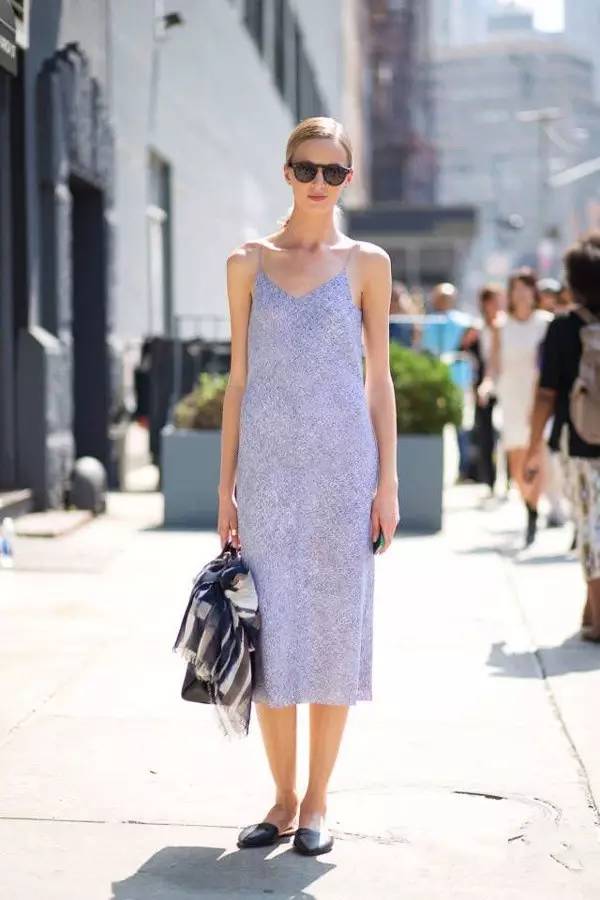 身材比较胖的女生应该穿什么衣服,矮胖女生裙子穿搭夏季