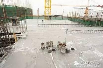 混凝土浇筑方案预留施工缝,混凝土浇筑墙体方案