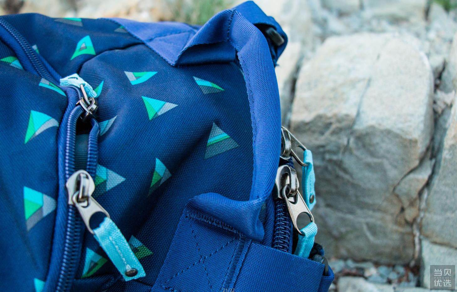 caselogic双肩电脑包防水吗,杰斯伯双肩包测评