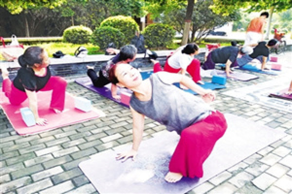 全网最美的瑜伽教练,16岁最美瑜伽教练