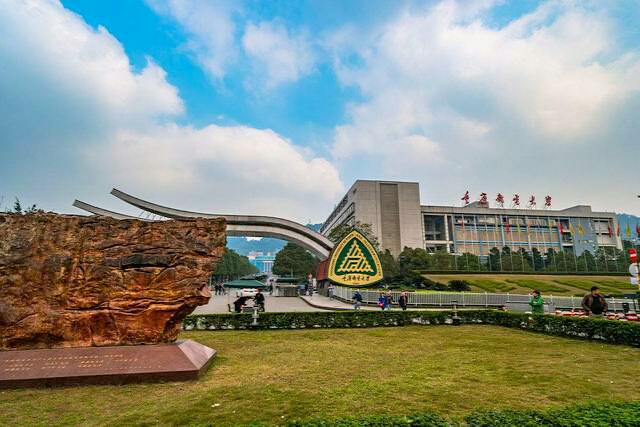 我国“最好”的4所邮电大学,王牌专业突出,就业率极高!