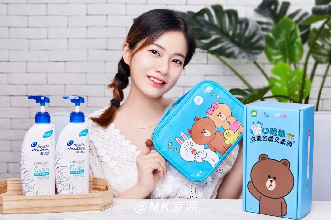 当下最流行的6款刘海,今年最流行的两款刘海