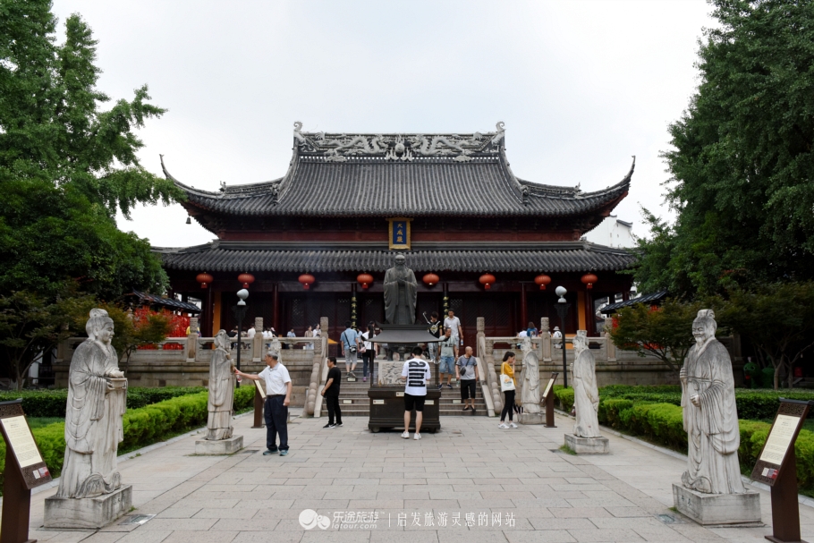 夫子庙来历和古今的变迁,南京著名的景点夫子庙江南古都