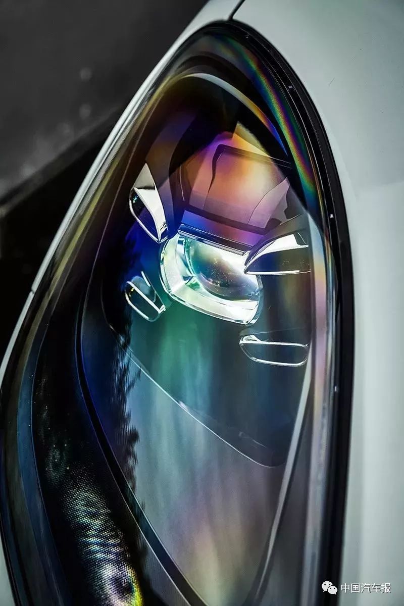 +族｜盛宴山城——试驾保时捷全新Cayenne｜中国汽车报