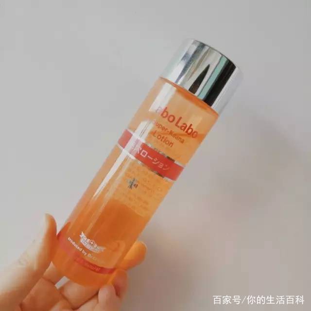 18年最火爆的网红化妆品 (好用的网红化妆品推荐)