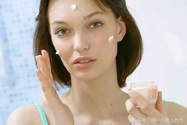 护肤品若出现“搓泥”现象,先不要急着洗脸