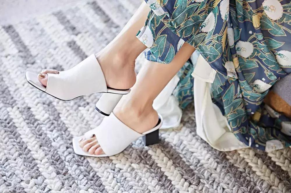 时尚百搭柔软舒适这款鞋超级推荐,目前穿得最舒服的几款鞋