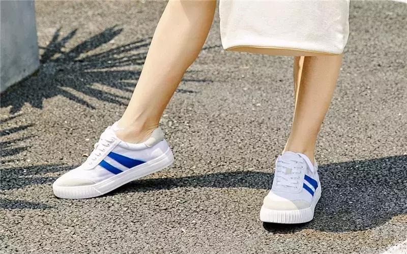 时尚百搭柔软舒适这款鞋超级推荐,目前穿得最舒服的几款鞋