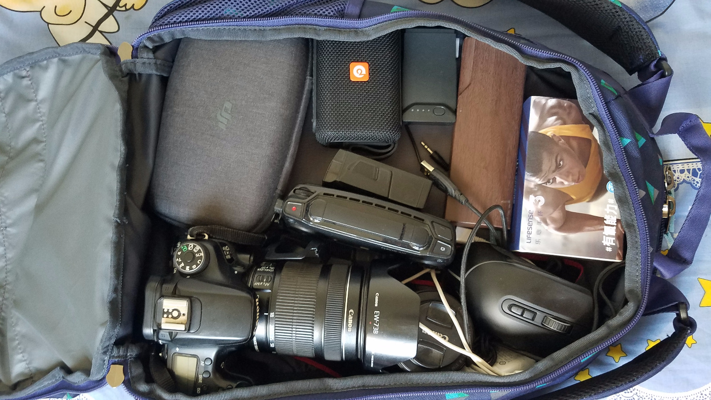 英伦风双肩包大容量测评,慵懒感双肩包背包测评