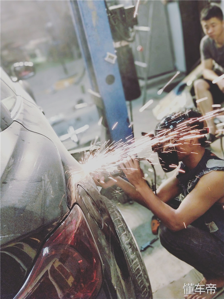 g35英菲尼迪改装案例视频,英菲尼迪g37coupe改装案例