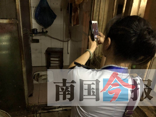 柳州一男子螺蛳粉里竟吃出一条“蜈蚣”店家赔50元打发顾客（图）