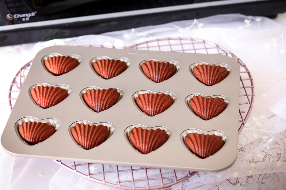 烘焙模具第一次使用怎么清洗,烘焙模具使用的注意事项