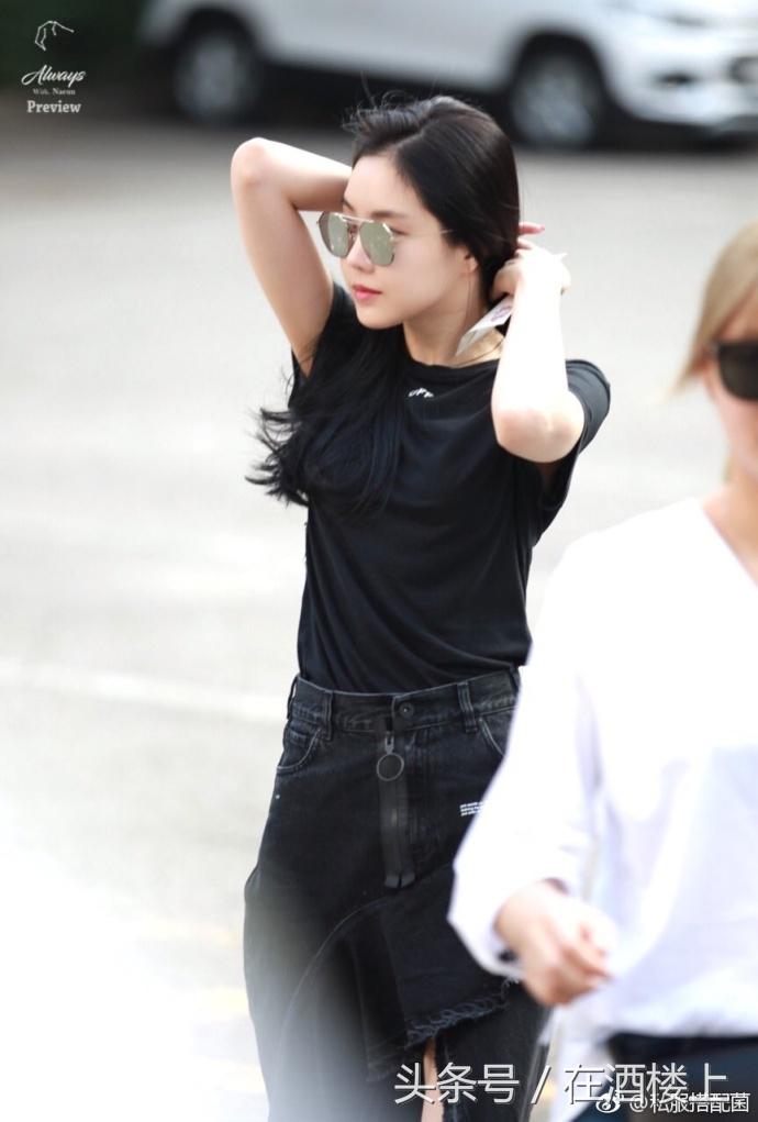 韩国女团apink孙娜恩黄色发色,apink女团孙娜恩