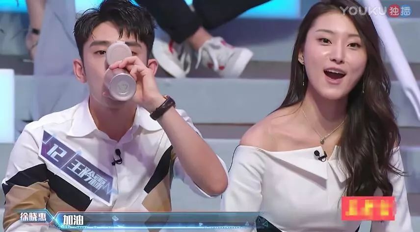 张国荣梅艳芳cp,张国荣和梅艳芳同一年走的吗