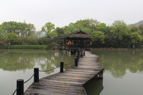 绍兴湖面上的桥,绍兴越城的桥