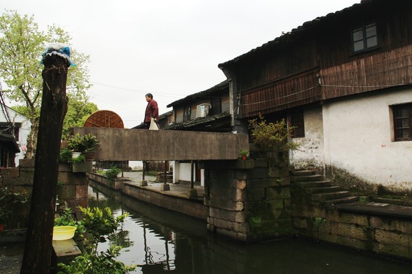 绍兴湖面上的桥,绍兴越城的桥