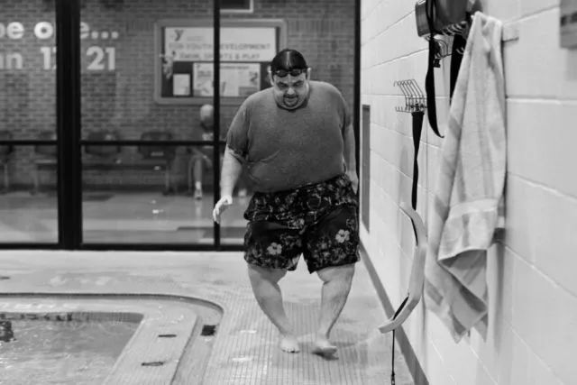 康复治疗膝盖半月板,膝骨关节炎康复运动