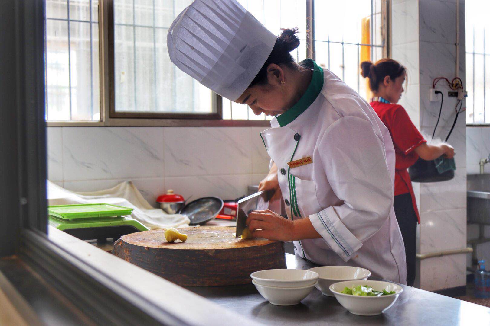 云南南华野生菌火锅,南华美食野生菌