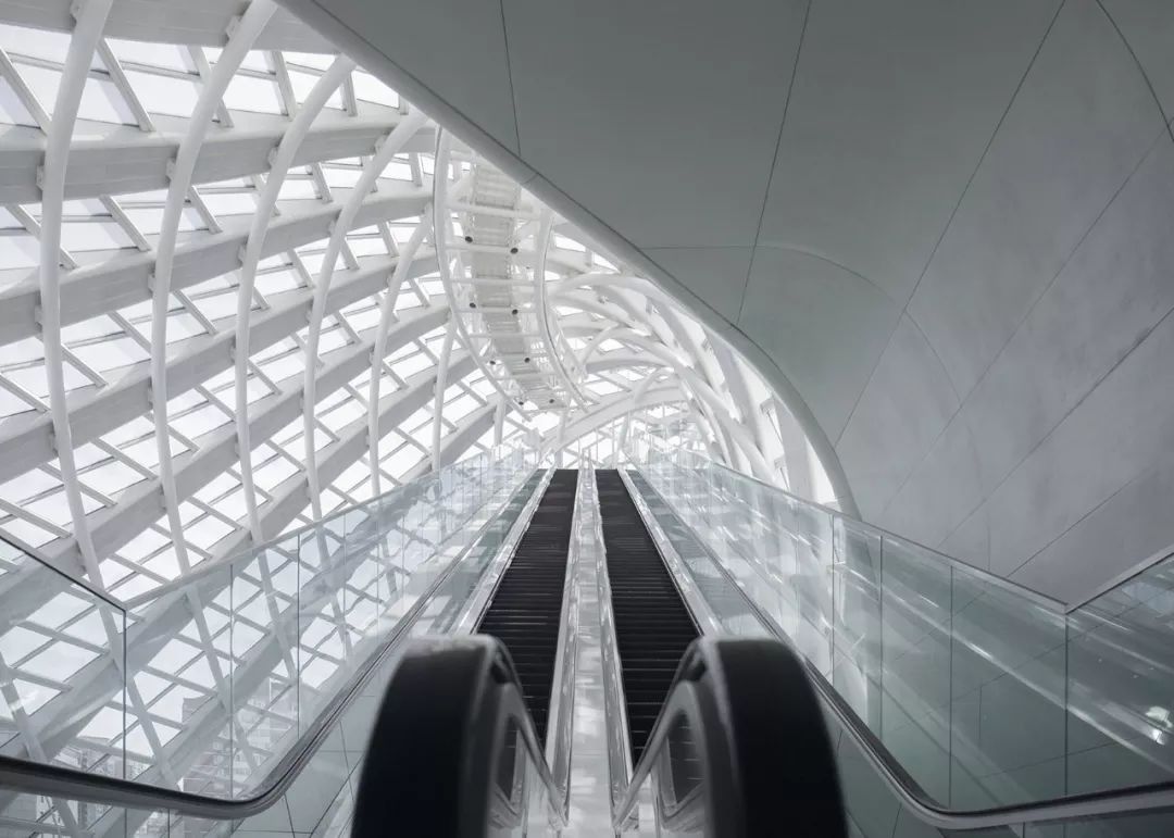 解压！美哭的对称建筑，瞬间治愈强迫症患者