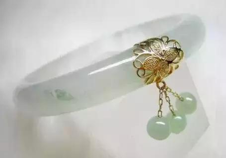 玉镯分为哪几种镯型,玉镯怎么量尺寸什么是贵妃镯