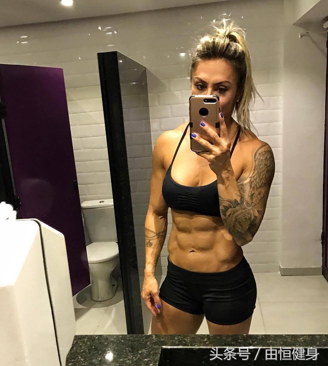 10分钟瘦身操,坚持2周,就能拯救你那个扁塌的大肥臀!