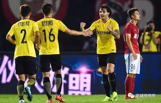 不浪就是无敌的打法,广州恒大5到0大胜建业