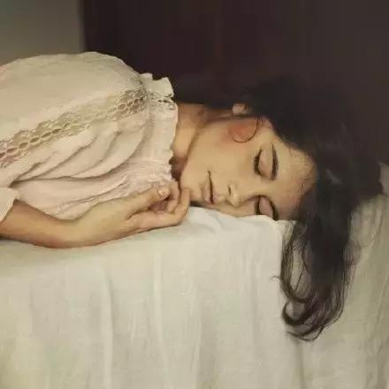 没结婚就是不爱吗,没结婚就一定是未婚吗