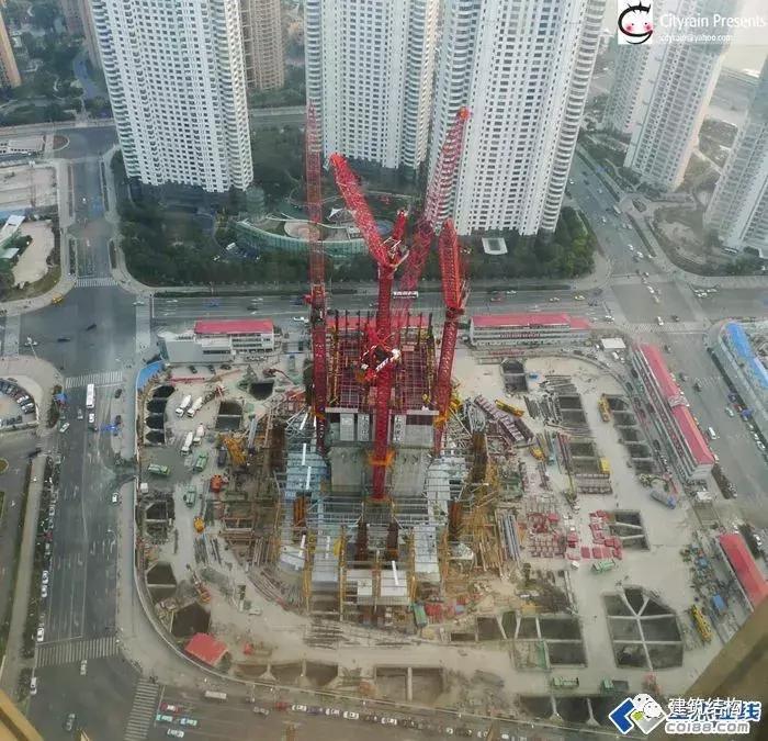 上海中心大厦127层怎么有632米,上海中心大厦632米127层内部