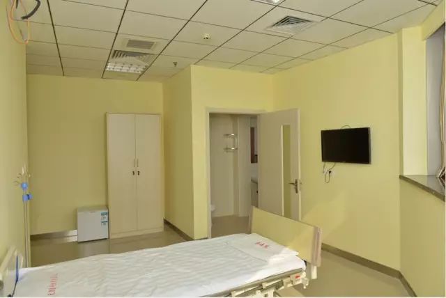 医生抢救昏迷不醒一路走好,重度昏迷康复治疗