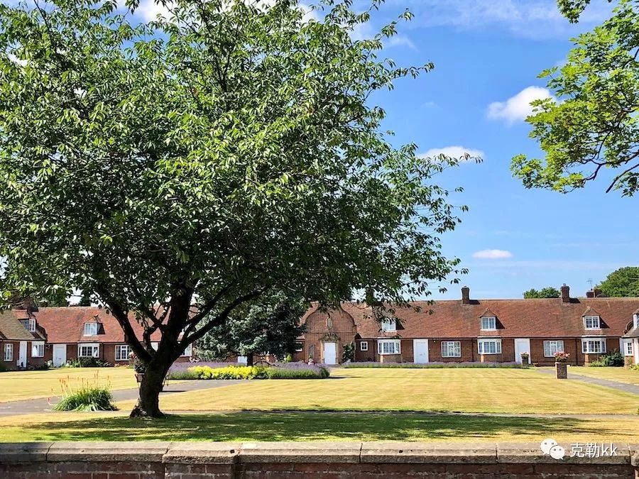 喜欢买旧的东西 (有些东西喜欢买旧的)