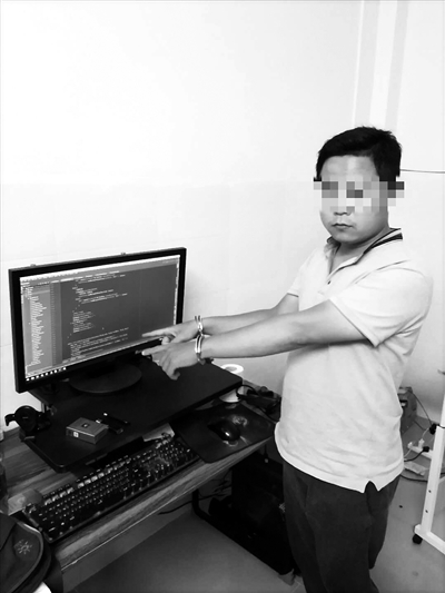 识别指定格式消息自动投注下单结算完全无需人工干预，用微信“机器人”开*场赌**，8个网络赌博团伙被一网打尽