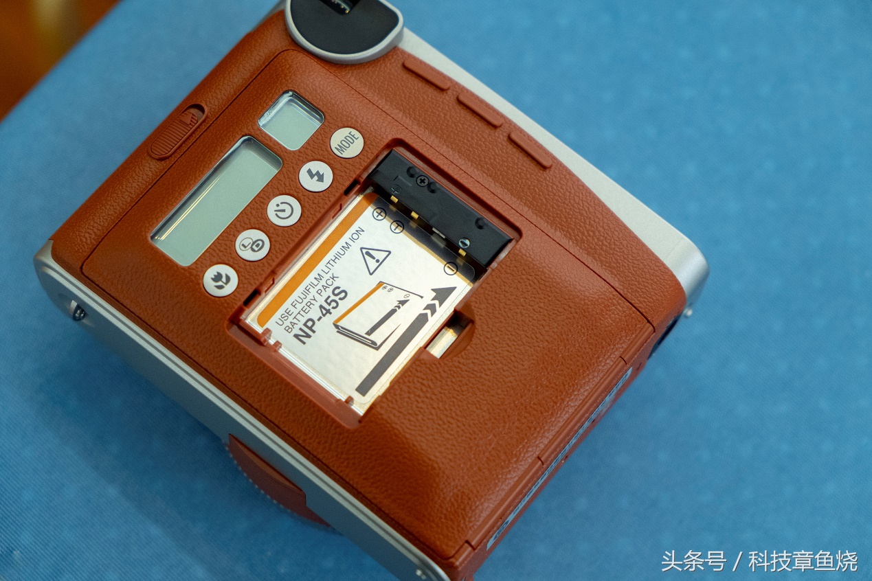 富士instaxmini90,富士instaxmini90值得买吗