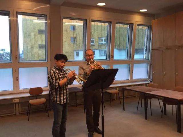 刚参加工作音乐老师年终总结,小号音乐基础教学入门零基础