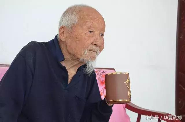 长寿村小张庄的树和人文/张帅锋