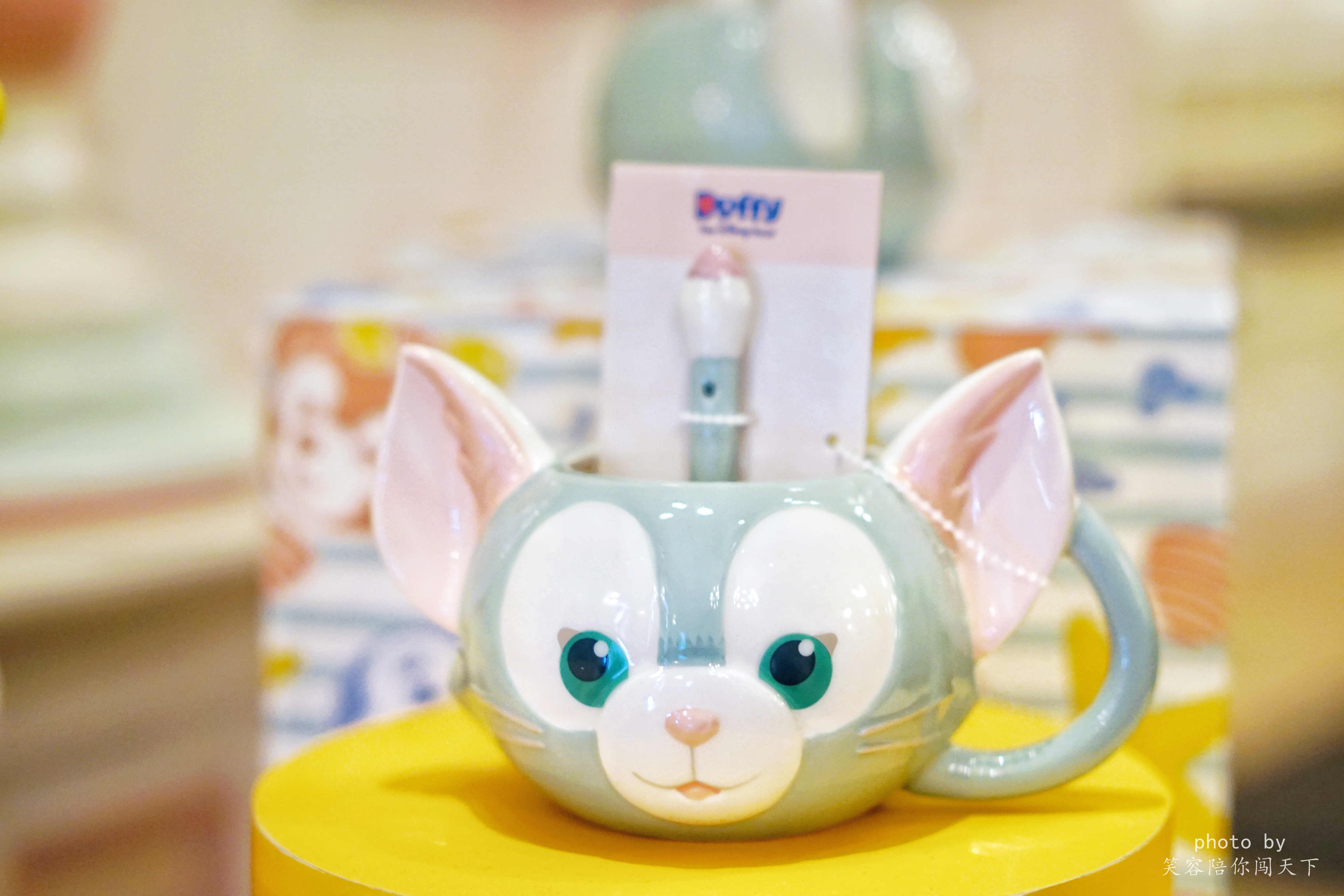 上海迪士尼购物攻略公主裙,迪士尼正版授权双味棒棒糖