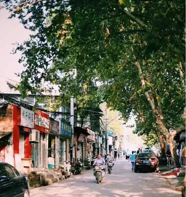 为什么武汉大学生提前放假,武汉大学生现在为什么放假