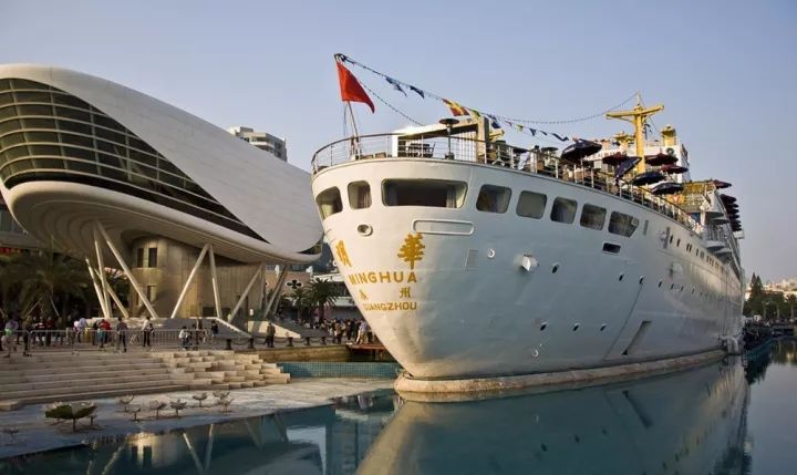 深圳失去双臂,深圳现状是什么