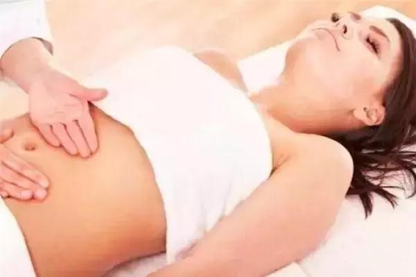 肚子排湿气的按摩方法,每天揉肚子祛湿